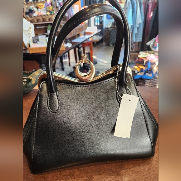 Cromia Italian Black Leather Bag - Picture 5 of 11